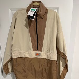 Nike Women’s Sportswear 1/2 zip jacket tan and orange, size XL